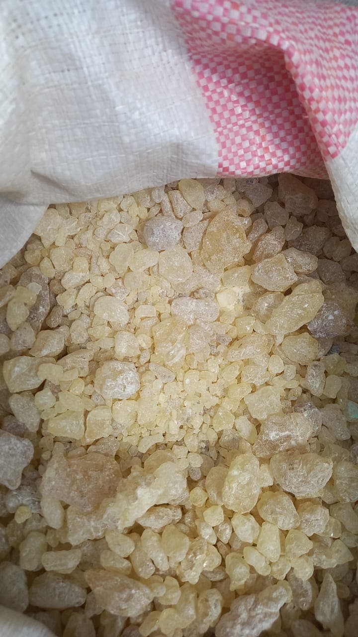 Gomma Karaya di grado alimentare (Sahel Agri-Sol / Adalidda / dominio pubblico)